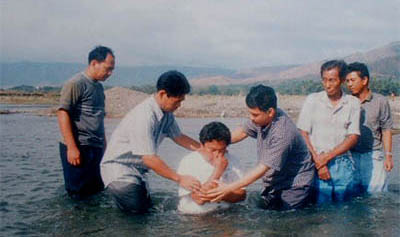 File:Baptism-Philippines.jpg