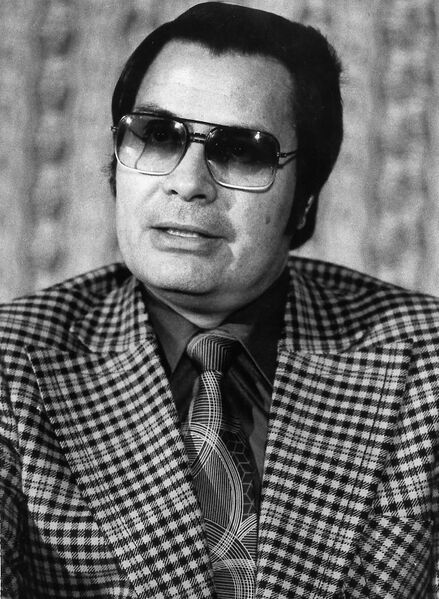 File:Jim-Jones.jpeg